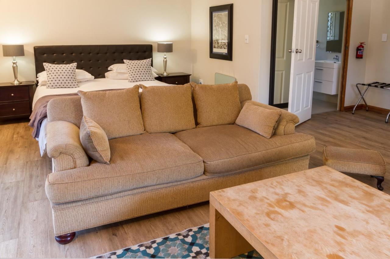 The Pecan Tree Guesthouse Sandton Bagian luar foto