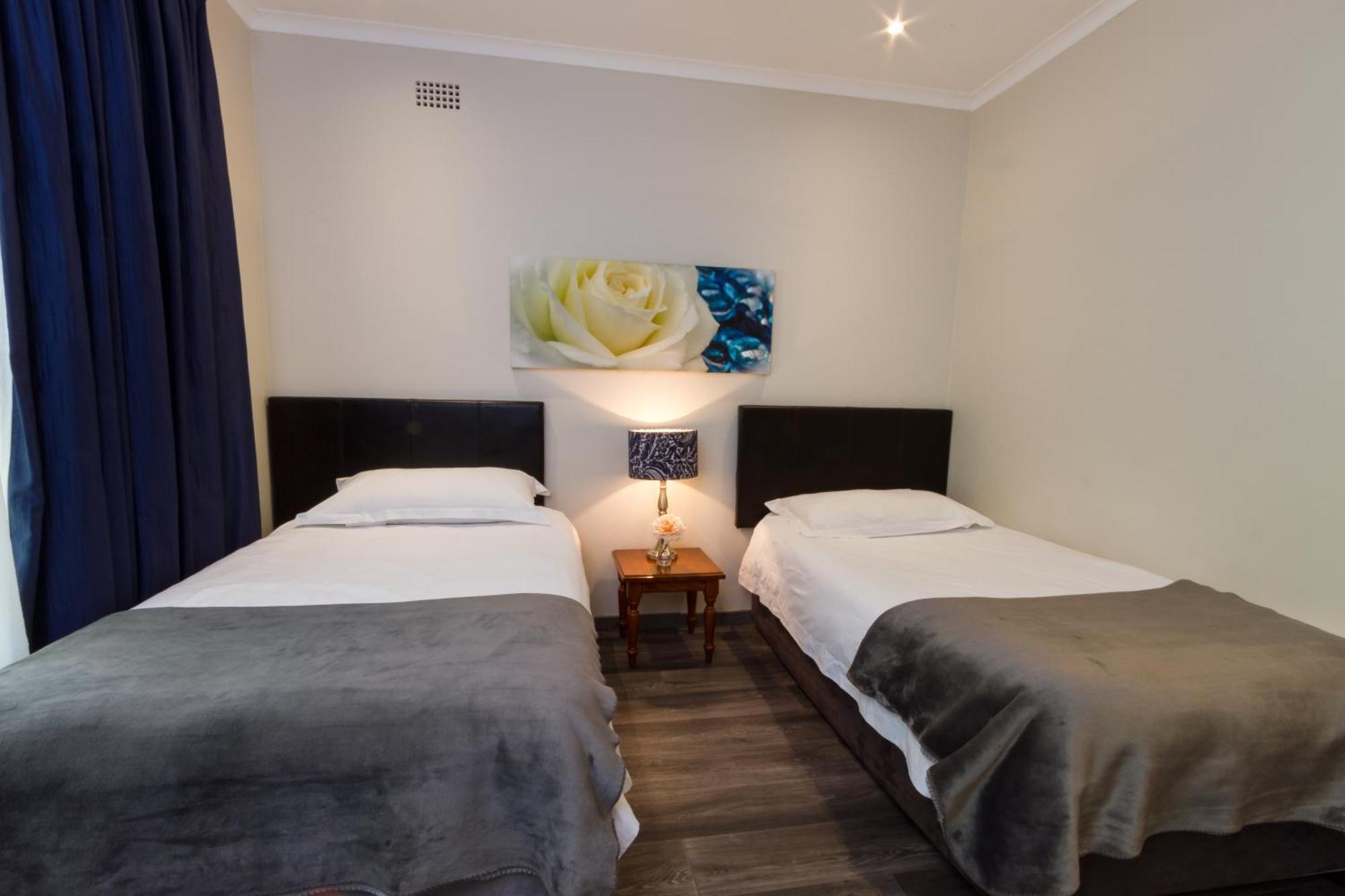 The Pecan Tree Guesthouse Sandton Bagian luar foto