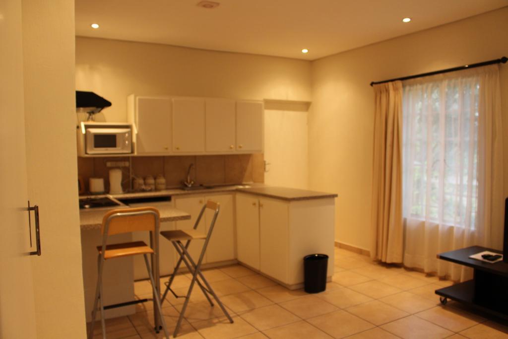 The Pecan Tree Guesthouse Sandton Ruang foto
