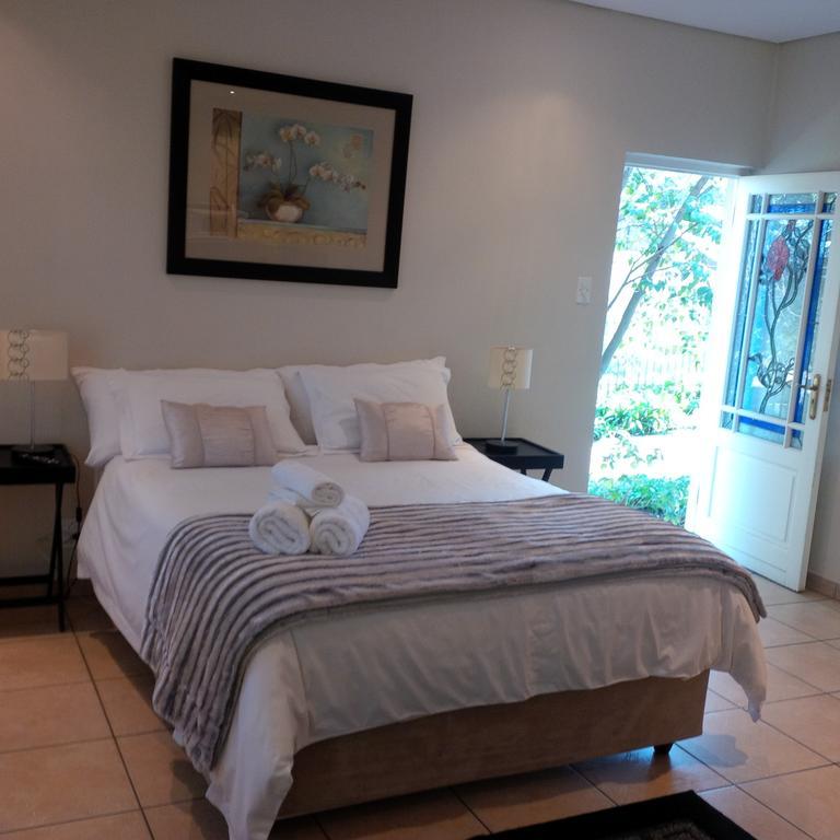 The Pecan Tree Guesthouse Sandton Ruang foto